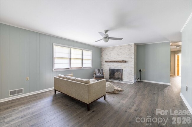 34 Willow St