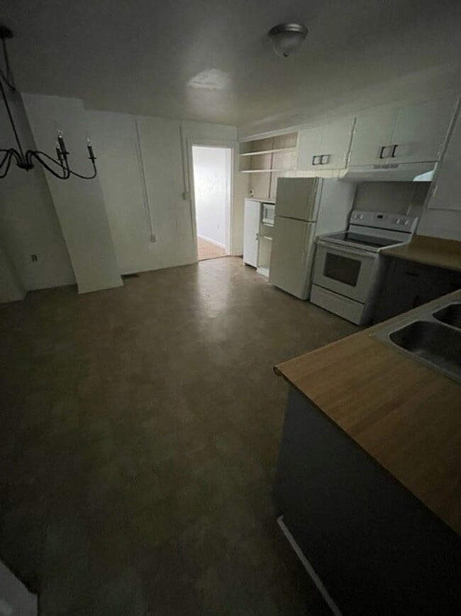 Photo - Clear Spring Apartment