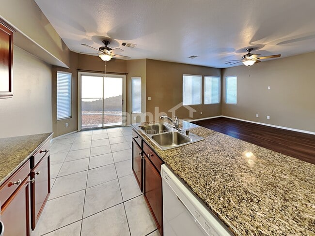 Photo - 7947 Dexter Falls St