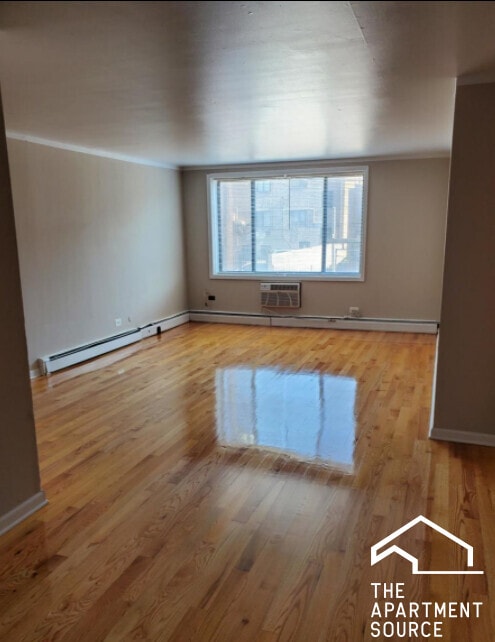 Photo - 1515 W Morse Ave Unit 211