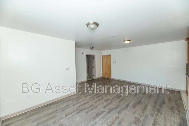 Photo - 1459 MacArthur Blvd Unit 13