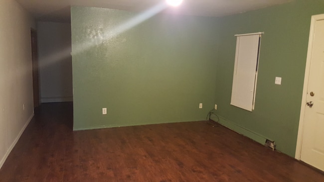 Building Photo - 1268 Sycamore St Rental