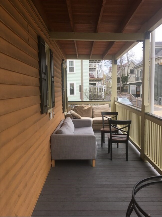 19 Pleasant St