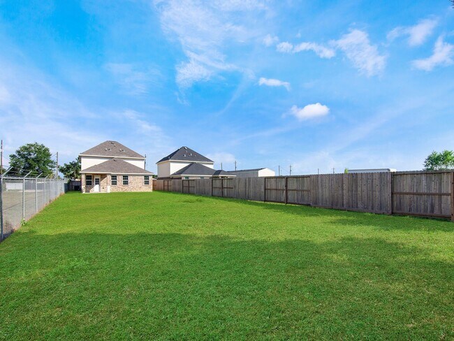 Photo - 415 County Rd 5102J