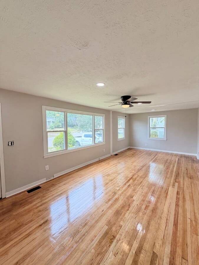Photo - REAL HARDWOOD FLOORING