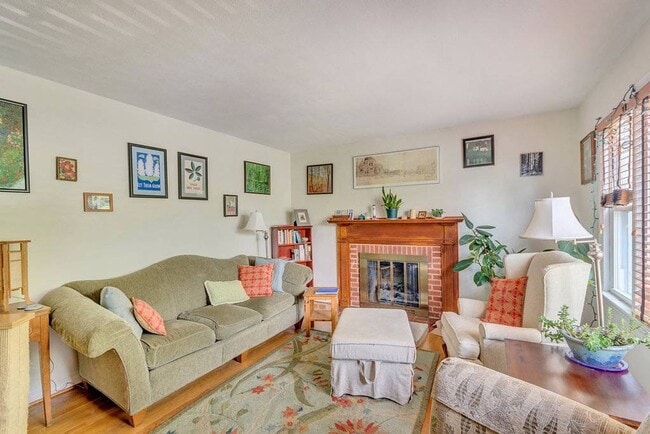 Photo - 1212 St George Ave