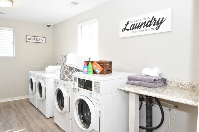 Photo - Sedgefield Square