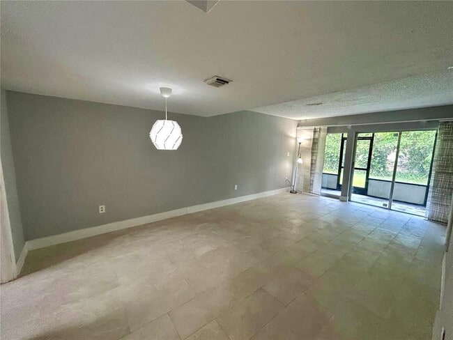 Photo - 8131 Lagos De Campo Blvd