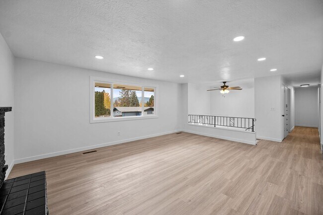 Photo - Beautiful South Valley Home! Available Now!