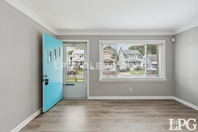 Photo - 3648 Watson Ave