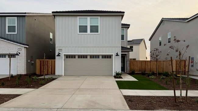 Building Photo - $2,650 Plum Tree, Move in Bonus $500 / Clovis Ave. & Shepherd, New 3 Bd House, Clovis, Heritage G...