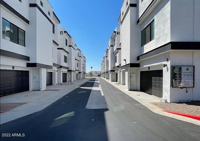 Photo - 3215 E Flower St