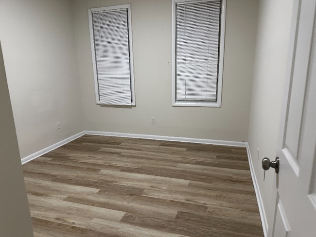 Photo - 96 President St