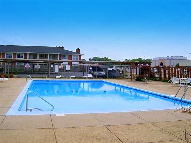 Photo - 1100 Erie Ave