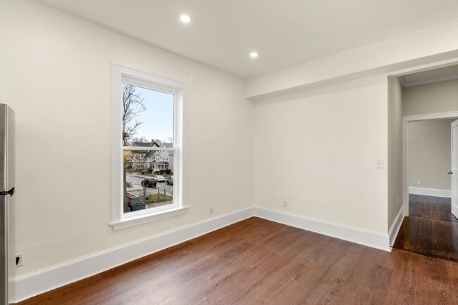 Photo - 10 King St Condo Unit 3