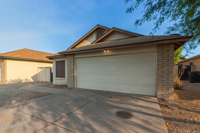 Photo - 7331 W Paradise Dr