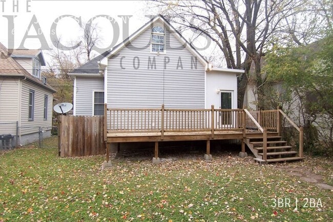 Photo - 604 W Division St