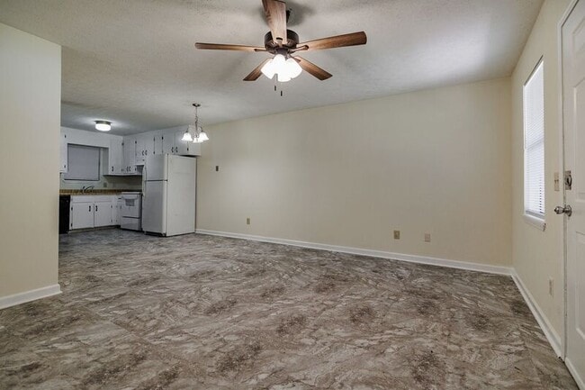 Photo - 112 Upland Ct