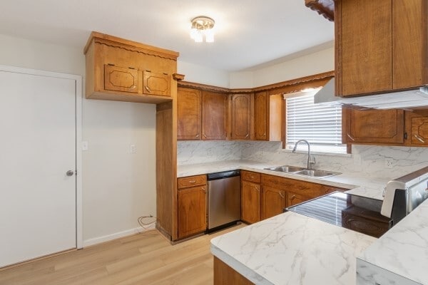 Photo - 407 Holly Ln