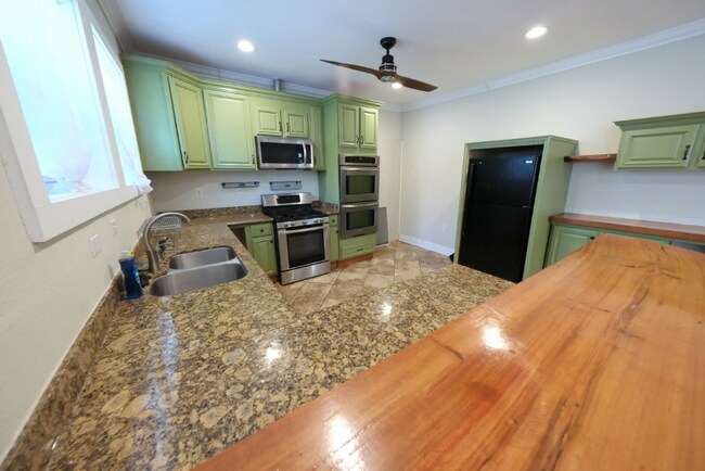 Photo - 3147 N Johnson St Unidad FRONT