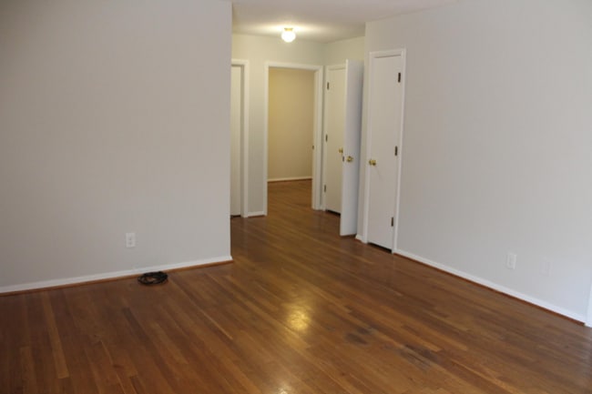 Photo - 1401 S Roan St Unidad 2