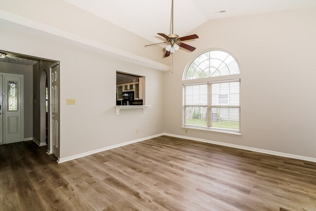 Photo - 1215 Paul Dr