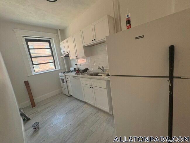 Photo - 1254 Commonwealth Ave Unidad 5