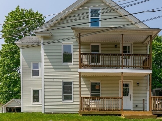 Photo - 10 5th Ave Apartment Unit 3