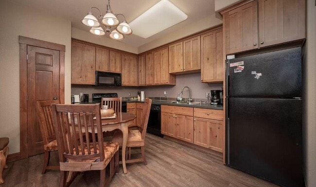 Building Photo - 4103 Blue Sky Trail