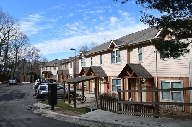 Photo - Highland Woods III