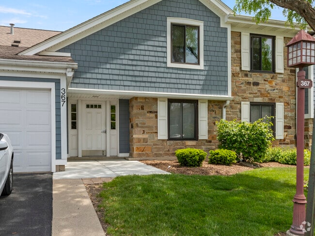 Building Photo - 367 Thornhill Ct Unit B1 Rental