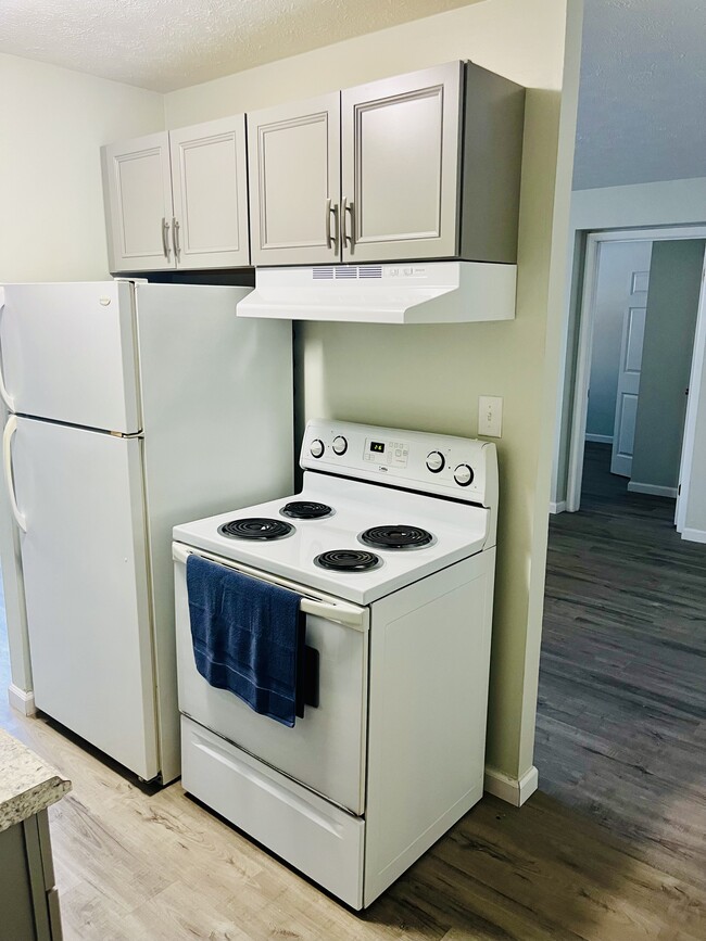 3 Bedroom Kitchen - Spaulding Loch