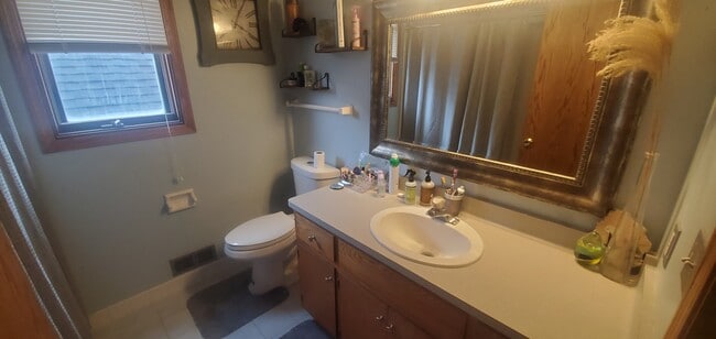 Photo - 2425 S 75th St Unit #2 Upper