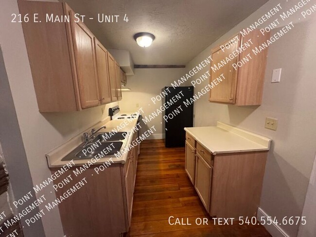 Photo - 216 E Main St Unit 4