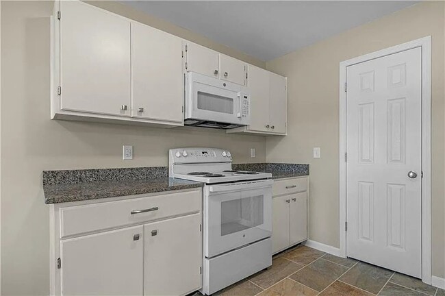 Photo - 389 Cherokee Ave