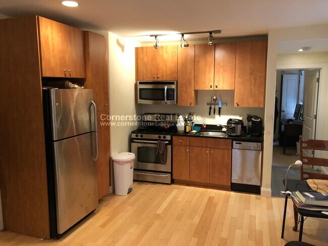 Photo - 31 Cunard St