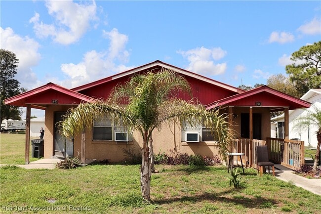 Building Photo - 1165 Memorial Dr Rental