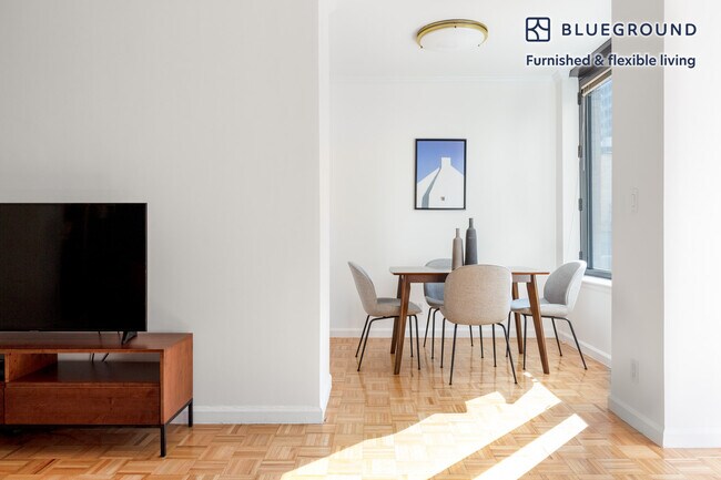 Photo - 150 E 57th St Unit FL11-ID461