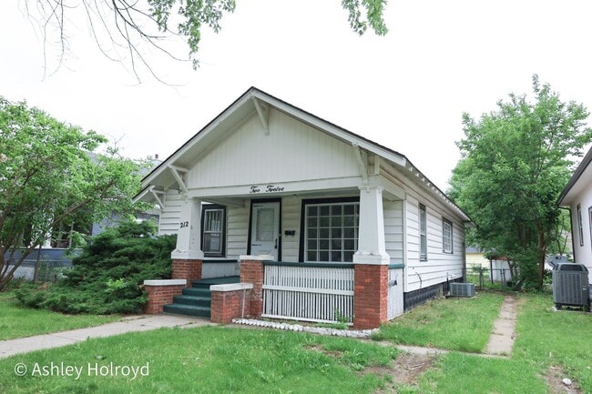 Photo - 212 W 8th St