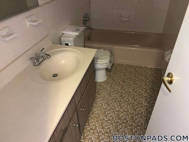 Photo - 27 Captain Parker Arms Unidad 21