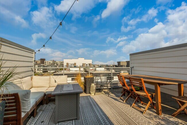 Photo - 3221 W Conejos Pl