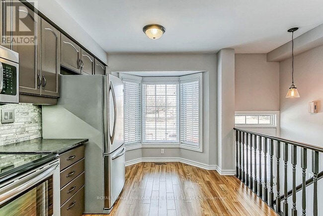 Photo - 3480 Upper Middle Rd