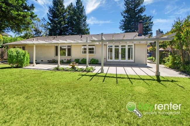 Photo - Beautiful 4 Bed / 3 Bath Bollinger Hills Home with Gorgeous Remodeled Kitchen!