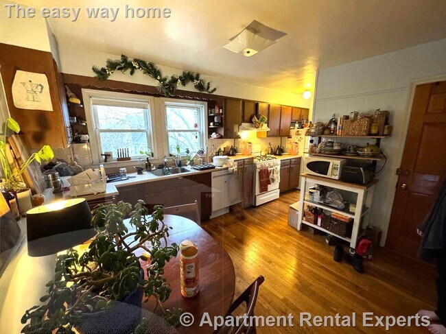 Photo - 21 Sartwell Ave Apartments Unit 3