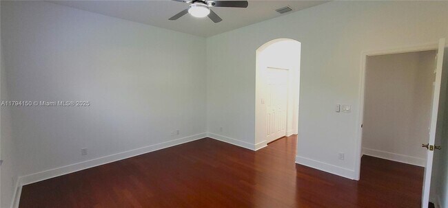 Photo - 4451 Laurel Pl