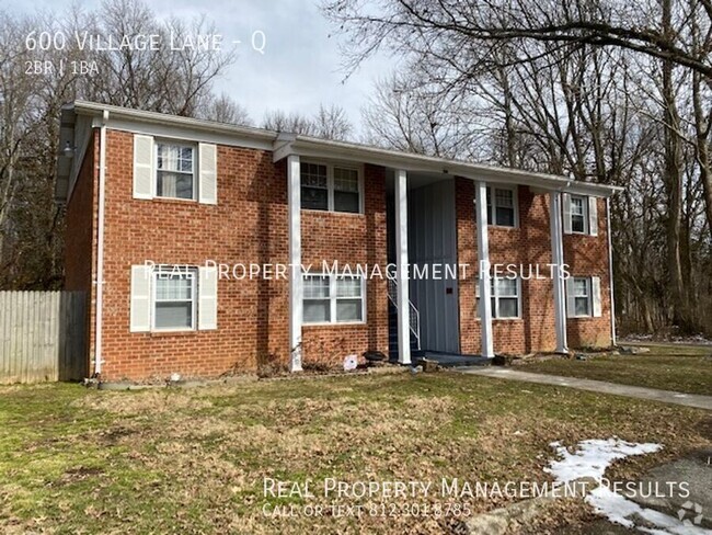 Building Photo - 2 Bedroom, 1 Bathroom Newburgh Unit Q Rental