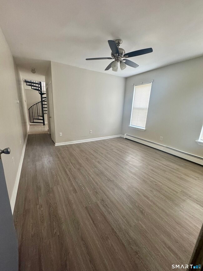 Photo - 640 Elm St Unit 3R