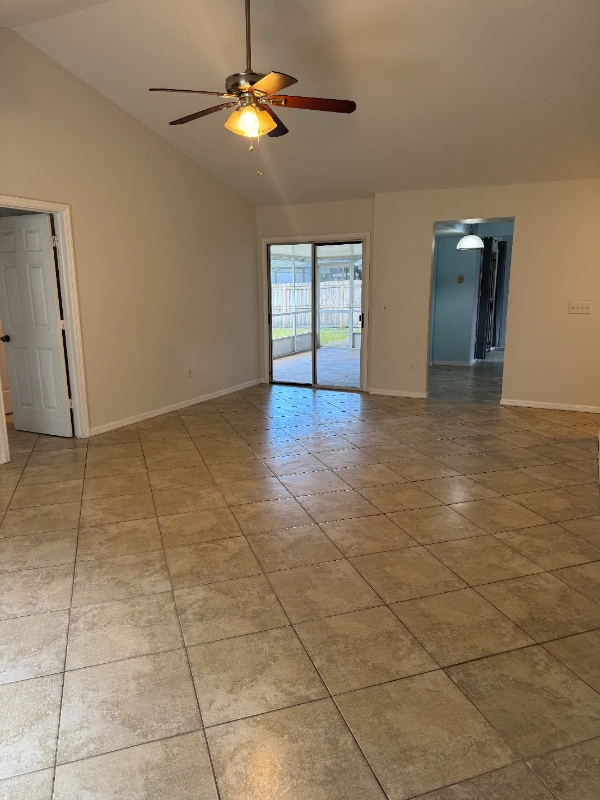 Photo - 1002 Stout Ct