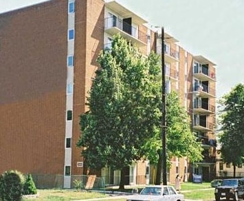 Building Photo - Sandwich Tower