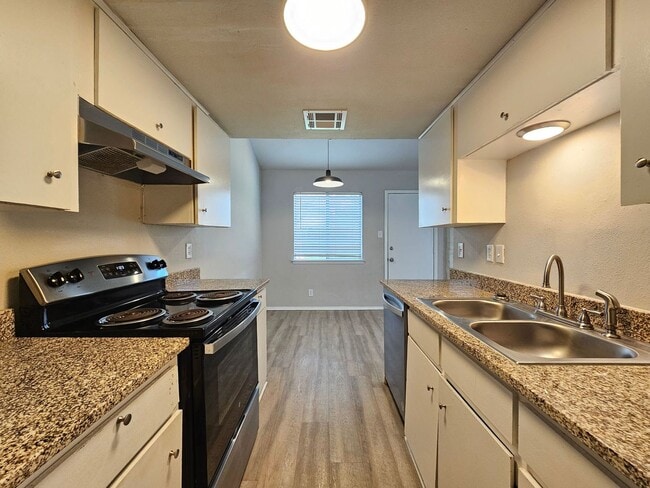 Photo - 3106 Trenton Dr